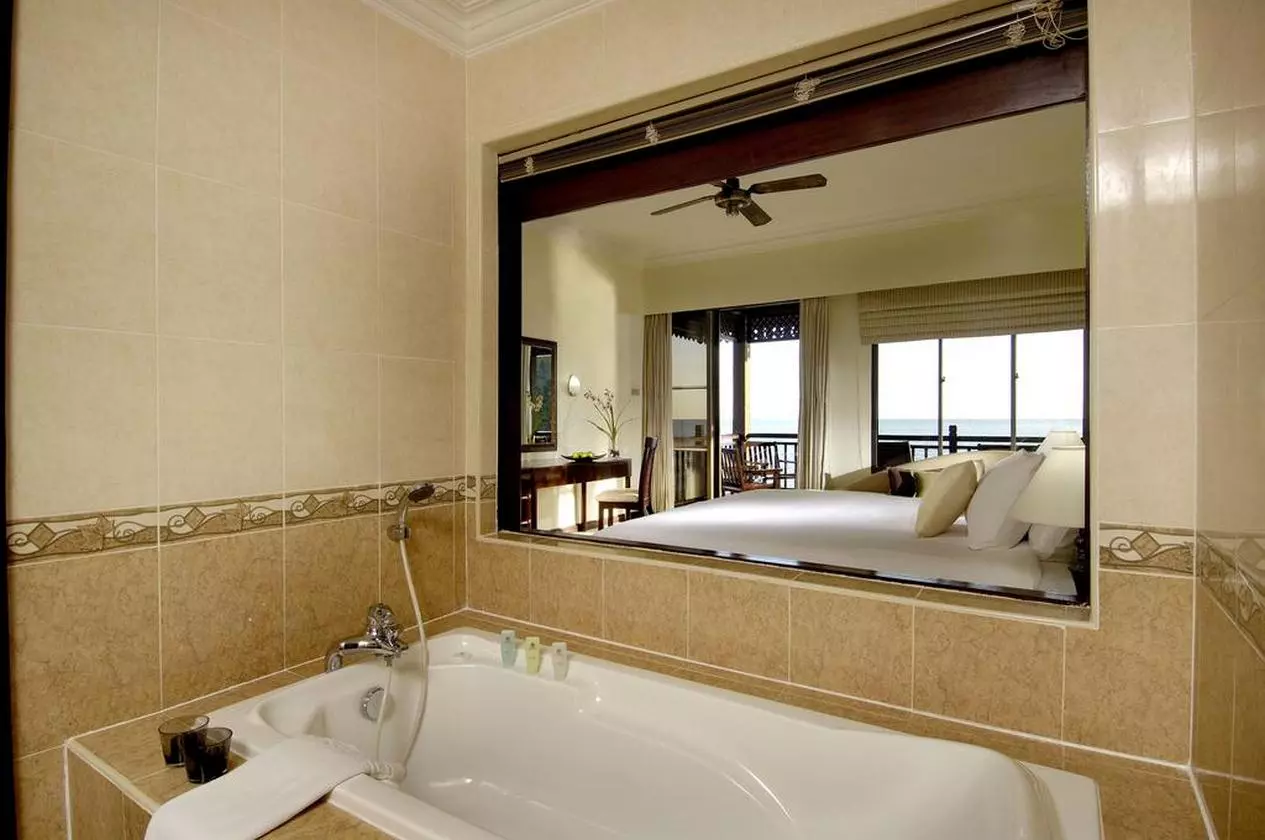 BERJAYABEACHREOST_SHABAVIZ (6).jpg